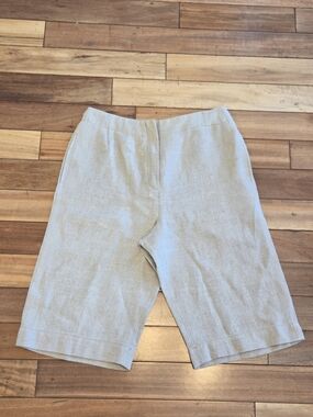 Vintage MaxMara Light Beige Linen Bermuda Shorts Boho Beach Yacht Luxury Mobwife